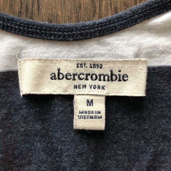 4/$20☀️Abercrombie Striped Tank - Picture 4 of 6
